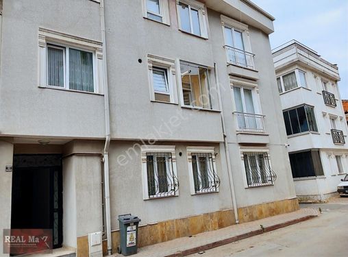 İNEGÖL MERKEZDE SATILIK ARAKAT DAİRE 10 YAŞINDA 2+1 95 M2 NET