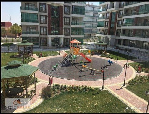 Klimali, Kapali Otoparkli, Site İci Daire.beylerbeyi Konutlarında 120 M2 Site İçi Daire