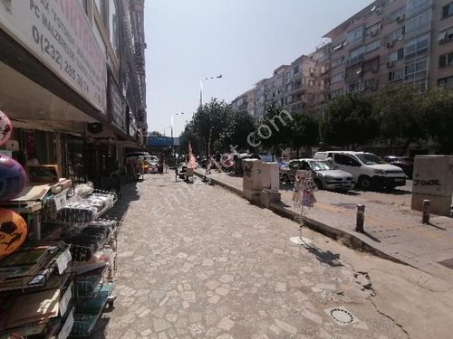 İzmir İnönü Caddesi Göztepe de Satılık 3+1 Daire