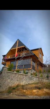  Trabzon Sayvan 3 Dönüm Arazi İçerisinde 350 m2 Satılık Villa