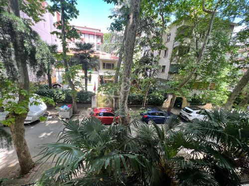  ARACI EMLAK'TAN  SAKİNLERDE 3+1 ARA KAT SATILIK BOŞ  DAİRE