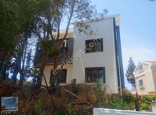 Kemalpaşa Armutlu'da Doğa içinde 5+1 Sıfır Tadilatlı Villa