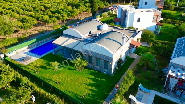 Bodrum Turgutreis Bahçelievler 3+1 Müstakil Havuzlu Denize Yürüme Mesafesi Satılık Müstakil Villa 