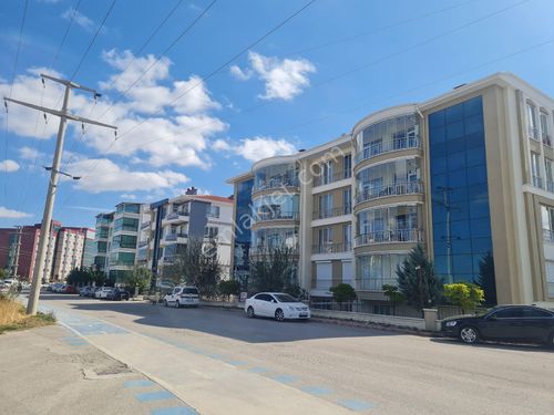 SAĞLAM EMLAKTAN SELÇUKLUDA SATILIK LÜKS 4+1DAİRE 