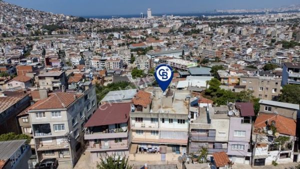 CB Line'dan Konak Levent Mahallesi'nde Komple Satılık Bina