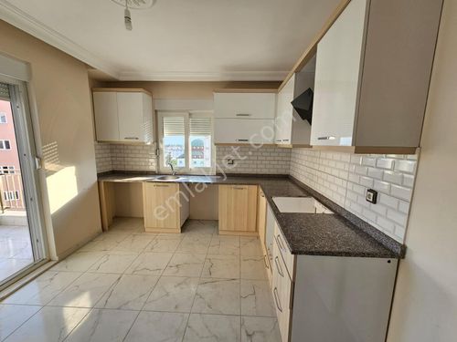 ŞAFAK MAHALLESİNDE 2+1 120 M2 SİTE İÇERİSİNDE SATILIK DAİRE 