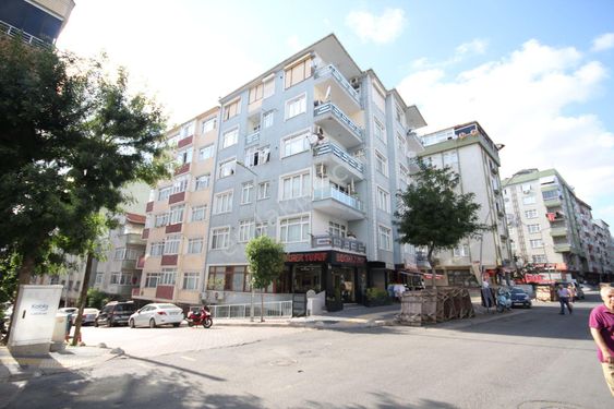 OLD CİTY'DEN YAYLA U.HASAN CADDESİ ÜZERİ BODRUM KAT  FULL LÜX EŞYALRI İLE SATILIK 1+1 60M2 