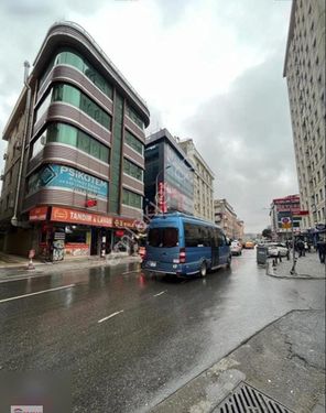 ÜMRANİYE ALEMDAĞ CADDESİ ÜZERİNDE ACİLL SATILIK 2+1