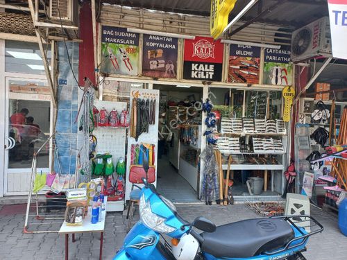 salihli EVİM EMLAMTAN salihli cumhuriyet mahallesi belediye caddesi üzerinde 40m2  kiracili dükkan 