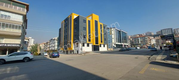  SNG Gayrimenkul'den Ovacık Mahallesinde 7 Katlı Kurumsala Uygun Komple Kiralık Bina 
