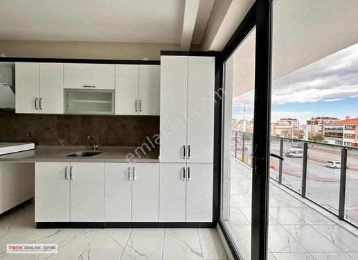 SANCAK MAHALLESİNDE SATILIK GENİŞ SIFIR 3+1LÜKS DAİRE