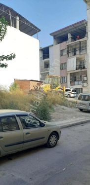 Karabağlar Günaltay Mahallesi 168M'2 Çift Cephe Satılık Arsa