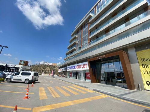  İstanbul Yolu Üzeri Vega Cadde'de Satılık Ofis/Enbatı A.Ş.