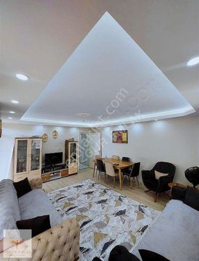 ÖZGÜR EMLAKTAN SATILIK AYDINLIKEVLERDE 3+1 140m2 LÜX DAİRE