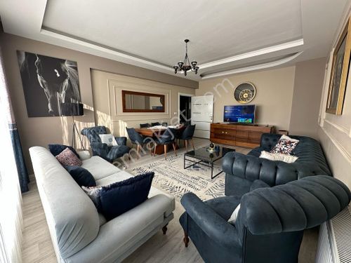  VB GRUPTAN PAPATYA CADDESİNDE İÇİ FULL YAPILI FIRSAT DAİRESİ