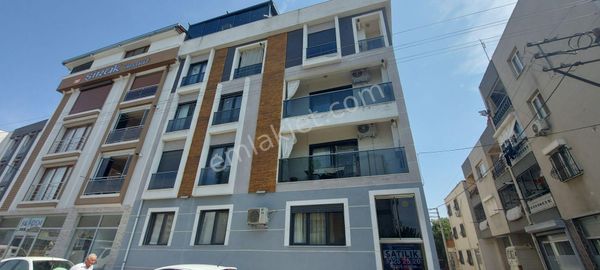  ATAŞEHİR MERKEZİ KONUMDA SATILIK 2+1 DAİRE