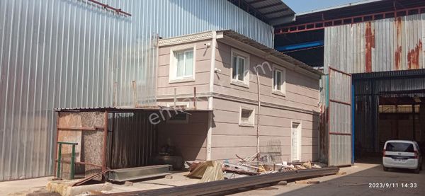Adana AOSB sanayiinde aylık kiralık tavan vinçli depolar 