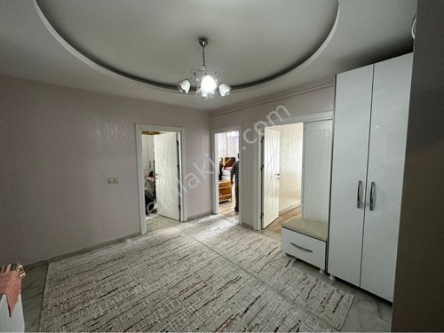 KIRMIZI GAYRİMENKULDEN HALİLİYE KARŞIYAKA MAHALLESİNDE SATILIK 3+1 GENİŞ DAİRE