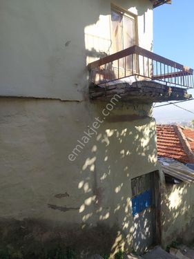 MOLLAFENARİ DE acil müstekil 2 katlı terasli satılık ev