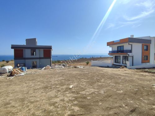 BULUT  yatırımdan 218 m² % 25 villa imarlı deniz manzaralı arsa