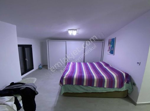 ULAMIŞTA 1 DÖNÜM ÜZERİNE ÖZEL HAVUZLU MÜSTAKİL 4+1KİRALIK VİLLA