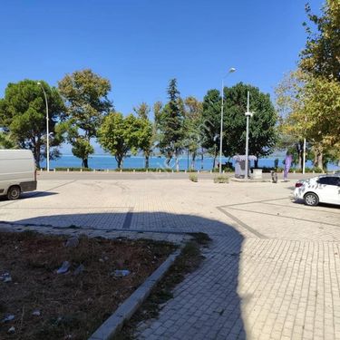 Bursa İznik İznik Gölü yanında turizm için fırsat arazi 