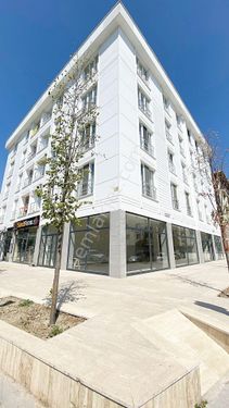  BÜYÜKÇEKMECE FATİH MAHALLESİ CADDE ÜZERİ 350M² SATILIK DÜKKAN!