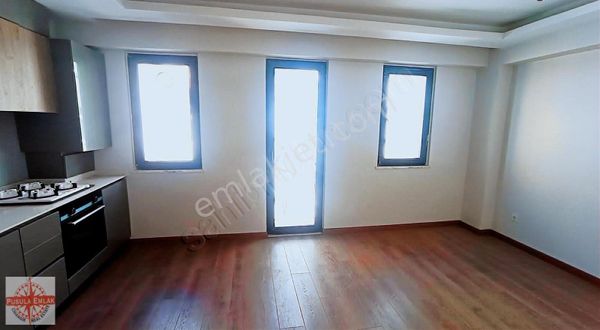 BEYOĞLU CİHANGİRDE YENİ BİNADA ARAKAT
