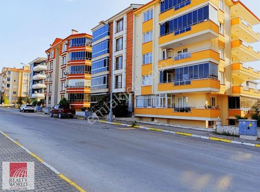 LİVA DAN BAHÇELİEVLER DİŞ HASTANESİ SIRASINDA ÖNÜ AÇIK GENİŞ 3+1