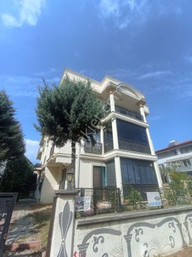  Akyurt İnşaat'tan Yalı Da Denize 300 M Mesafede Kombili Lüks 2+1 Daire 