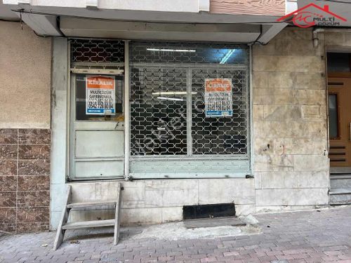 Yenibosna Çobançeşme Mahallesinde Kiralık Dükkan İşyeri Depo Ofis Büro