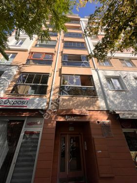 SD207-BAHÇELİEVLER MAHALLESİ SAKARYA2 CADDESİ ÜZERİ ÖZEL TERASLI 3+1 SATILIK DAİRE