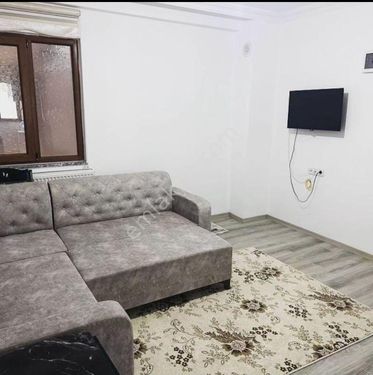 BURDUR MERKEZ BURÇ MAHALLESİNDE ANA CADDE ARKASI SIFIR BİNA SIFIR EŞYALI 1+0 APART DAİRE