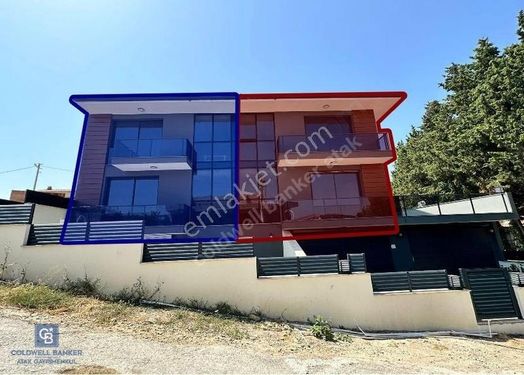 Urla Kalabak'ta Deniz Manzaralı Sıfır Bina Satılık Villa