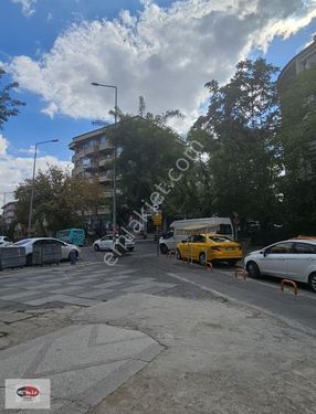 TUNALİHİLMİ CADDESİ ESAT DÖRT YOLA 2 DAKİKA SATILIK DÜKKAN