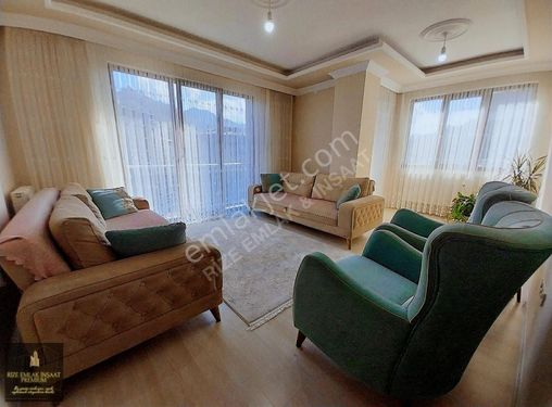 RİZE EMLAK'TAN MENDERES BULVARI ÜZERİNDE SATILIK 3+1 DAİRE