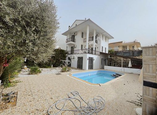 Akdamar Emlak'tan Ovacık'da Satılık Müstakil Villa