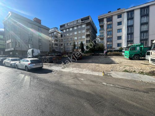  İSTANBUL BEYLİKDÜZÜNDE KİRALIK ARSA