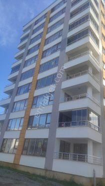 Tirebolu Yeniköy Mahallesinde Yakamoz evleri sitesinde plaj mevkiinde Satılık lüks daireler 
