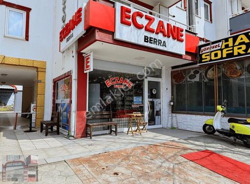 BAŞİSKELE YUVACİK BEDESTEN İŞ MERKEZİ KİRACILI SATILIK DÜKKAN