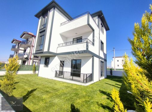 ESERVİZYON-285MT ARSA,BAĞIMSIZ MUTFAKLI, BÜYÜK BAHÇELİ MÜSTAKİL.