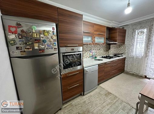 TURAN GAYRİMENKUL DEN ÜMRANİYE ÇARŞIDA CENGİZTOPEL CADDESİ