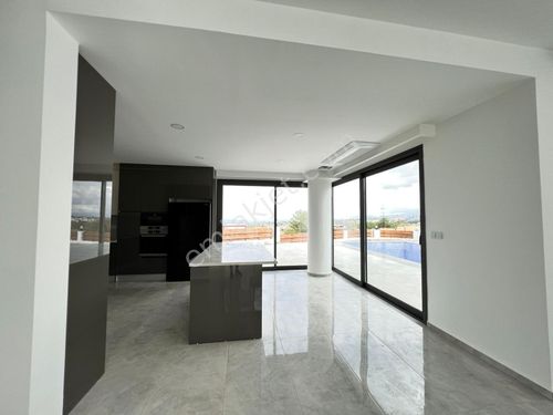Girne Bellapais satılık 5+2 villa 