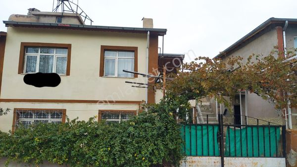 İncesu Bahçelievler Mahallesi'nde Kaymakamlık yakınında müstakil ev satılık 