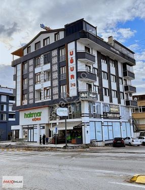 TUZLA CAD. CEPHE KÖŞE BAŞI İSKANLI ASANSÖRLÜ 2+1 ARAKAT 95 M²