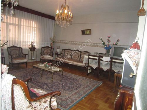  OLD CİTY'DEN SIRAEVLER SOKAKTA 2.ARAKAT 2+1 90M2 KREDİLİ GENİŞ DAİRE.