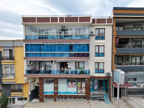 BUCA UÇANYOL KAVŞAĞI’NDA SATILIK GENİŞ 3+1 FIRSAT DAİRE