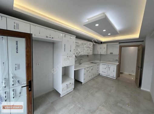 EŞREF EMLAK* ÖNÜ AÇIK 3+1-135 m2 LÜKS FERAH SIFIR DAİRE