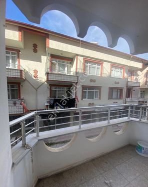 TOKAT NİKSAR MERKEZDE 4+1 KİRALIK DAİRE