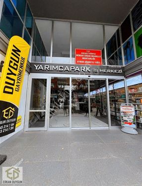 KÖRFEZ YARIMCA PARK İŞ MERKEZİNDE KİRALIK DÜKKAN OFİS